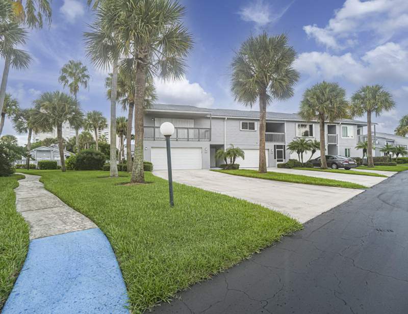 3 bedroom Condominium at 4949 N Highway A1A #152, Breakers Landing, A Condominium, Hutchinson Island — photo 2