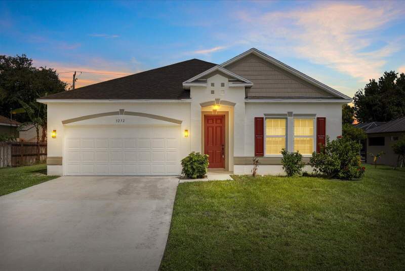 4 bedroom Single Family Residence at 3232 SE Quay Street, Port St Lucie Section 39, Port St. Lucie — photo 2