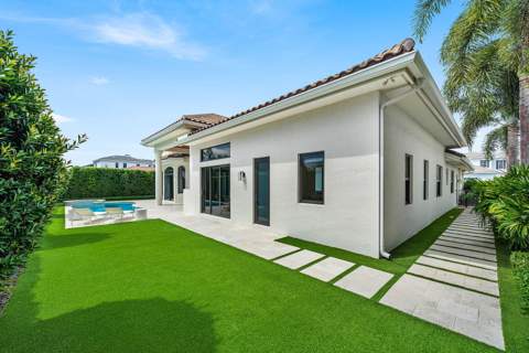 2212 Acorn Palm Road, Boca Raton FL - photo 22 of 72