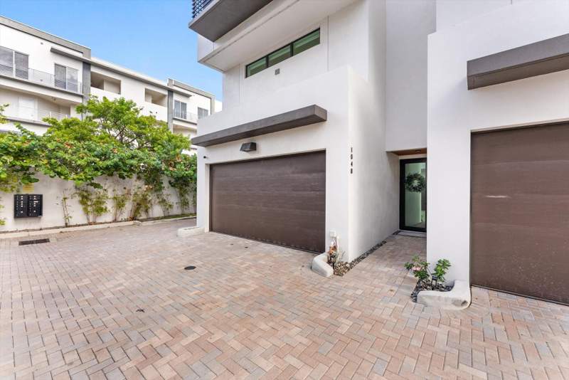 3 bedroom Townhouse at 1048 N Victoria Park Road, Progresso, Fort Lauderdale — photo 4