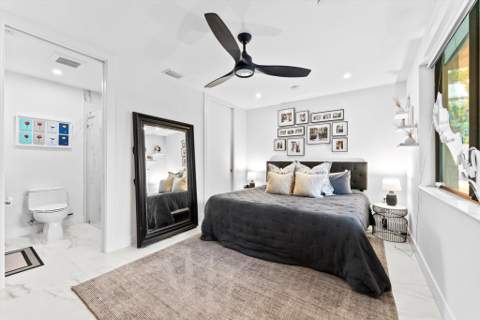 1048 N Victoria Park Road, Fort Lauderdale FL - photo 11 of 57
