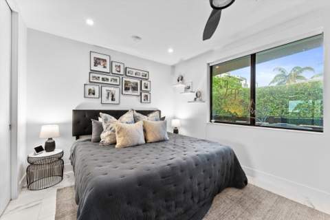 1048 N Victoria Park Road, Fort Lauderdale FL - photo 12 of 57