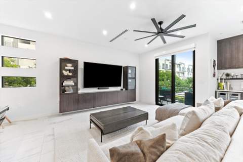 1048 N Victoria Park Road, Fort Lauderdale FL - photo 17 of 57
