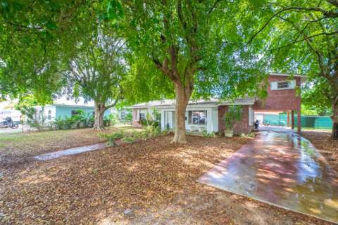 226 NE 13th Avenue, Pompano Beach FL - photo 6 of 38