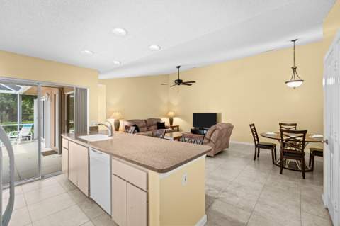 1242 NW Sun Terrace Circle #12A, Port St. Lucie FL - photo 13 of 32