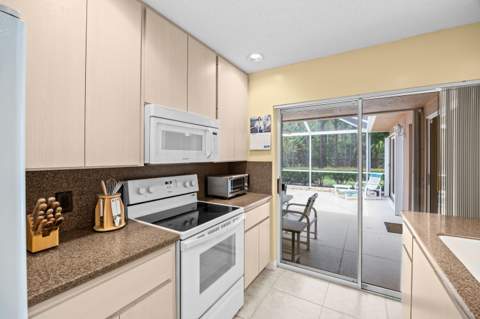 1242 NW Sun Terrace Circle #12A, Port St. Lucie FL - photo 14 of 32