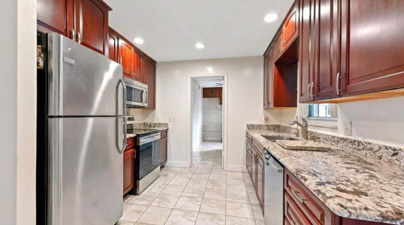4 bedroom Single Family Residence at 428 Alemeda Drive, Palm Springs Village 4, Palm Springs — photo 5