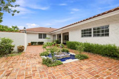 4903 Woodlands Boulevard, Tamarac FL - photo 8 of 68