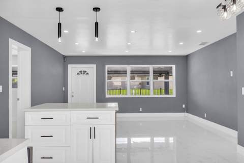915 SW 3rd Street, Boynton Beach FL - photo 6 of 22