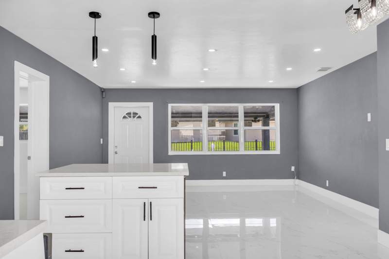 4 bedroom Single Family Residence at 915 SW 3rd Street, Bellamy Heights Boynton, Boynton Beach — photo 4