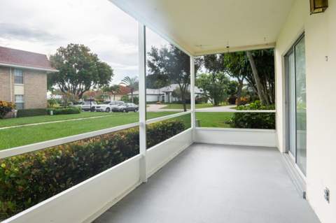 5570 Tamberlane Circle #130, Palm Beach Gardens FL - photo 20 of 24