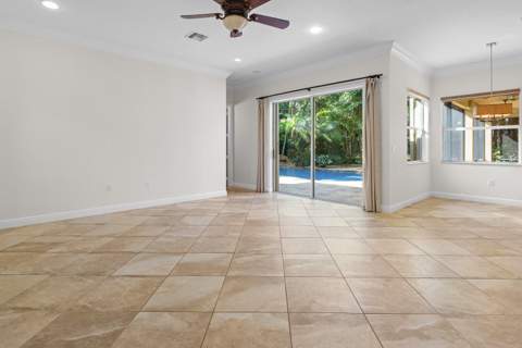 11939 Fox Hill Circle, Boynton Beach FL - photo 22 of 57