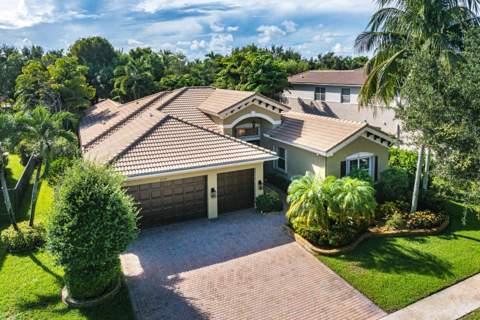11939 Fox Hill Circle, Boynton Beach FL - photo 7 of 57