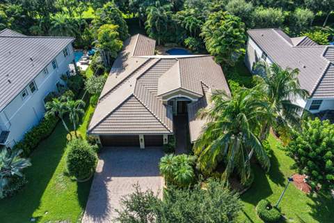 11939 Fox Hill Circle, Boynton Beach FL - photo 8 of 57