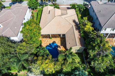 11939 Fox Hill Circle, Boynton Beach FL - photo 10 of 57