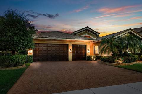 11939 Fox Hill Circle, Boynton Beach FL - photo 6 of 57