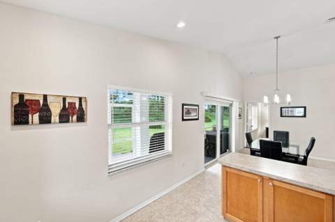 228 SW Lake Forest Way, Port St. Lucie FL - photo 10 of 38