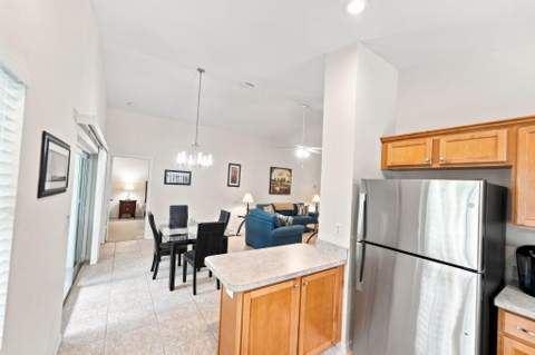 228 SW Lake Forest Way, Port St. Lucie FL - photo 9 of 38