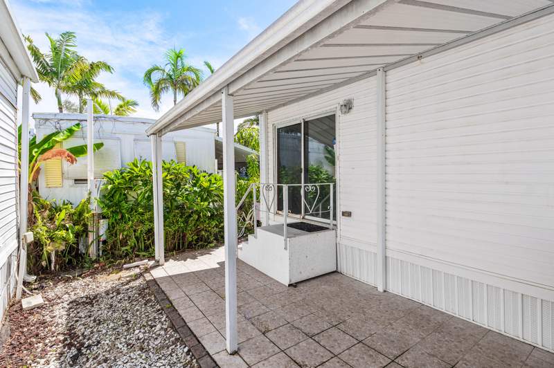 2 bedroom Manufactured Home at 13 Hibiscus Drive #H, Briny Breezes Inc, Briny Breezes — photo 3