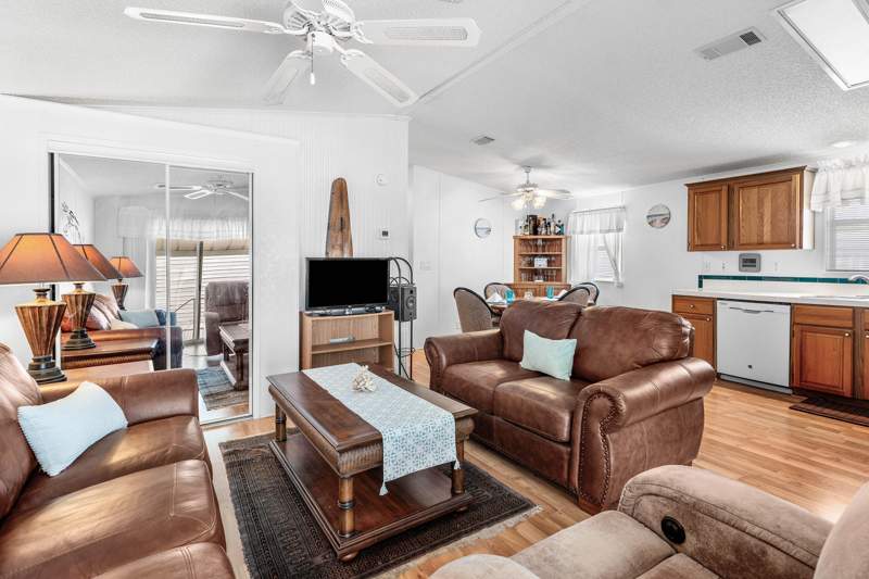 2 bedroom Manufactured Home at 13 Hibiscus Drive #H, Briny Breezes Inc, Briny Breezes — photo 5