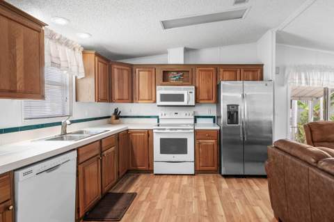 13 Hibiscus Drive #H, Briny Breezes FL - photo 9 of 17