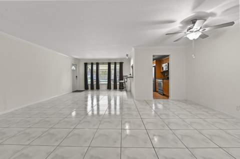 605 High Point Boulevard #C, Delray Beach FL - photo 12 of 35