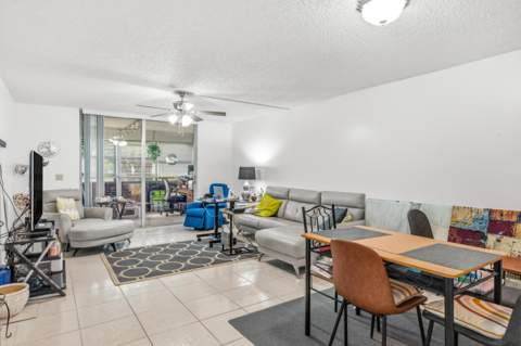 14723 Cumberland Drive #1070, Delray Beach FL - photo 7 of 38