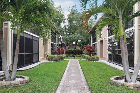7801 Ashmont Circle #104, Tamarac FL - photo 22 of 31