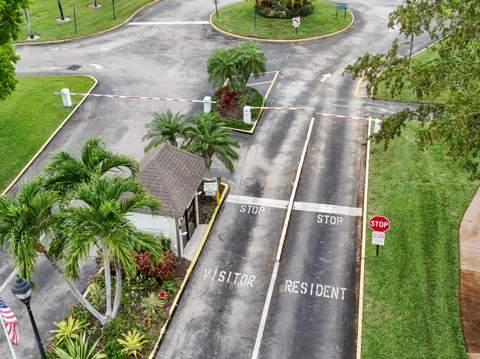 7801 Ashmont Circle #104, Tamarac FL - photo 23 of 31