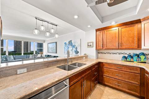 3300 NE 36th Street #1121, Fort Lauderdale FL - photo 10 of 64