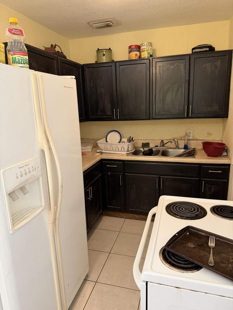 3 bedroom Single Family Residence at 429 SW 22nd Terrace, Woodland Park Amd Plat, Fort Lauderdale — photo 3