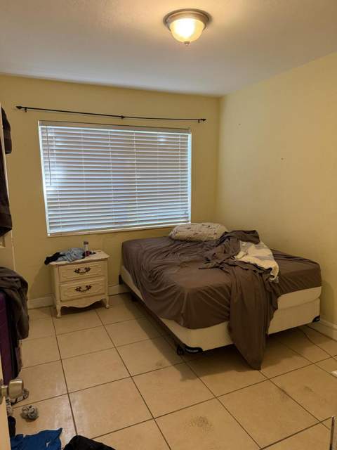 429 SW 22nd Terrace, Fort Lauderdale FL - photo 6 of 24