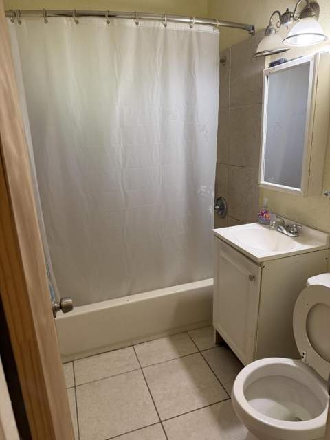 429 SW 22nd Terrace, Fort Lauderdale FL - photo 7 of 24
