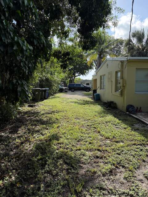 429 SW 22nd Terrace, Fort Lauderdale FL - photo 20 of 24