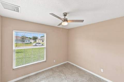 538 SW Prado Avenue, Port St. Lucie FL - photo 24 of 39