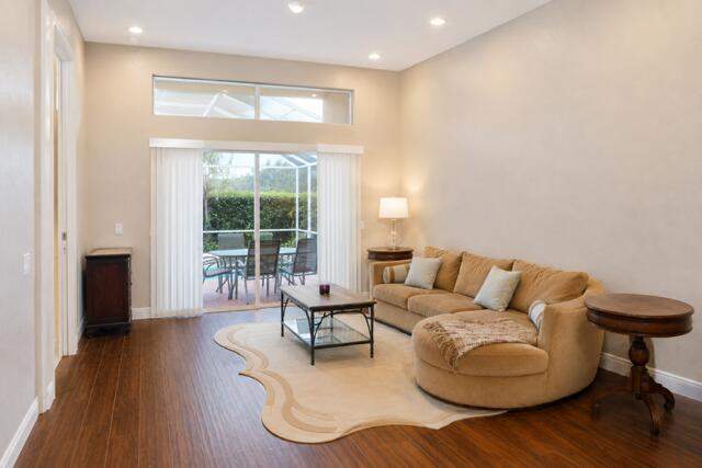 4 bedroom Single Family Residence at 6400 Squirewood Way, Smith Dairy West 7 Ph 2, Lake Worth — photo 3