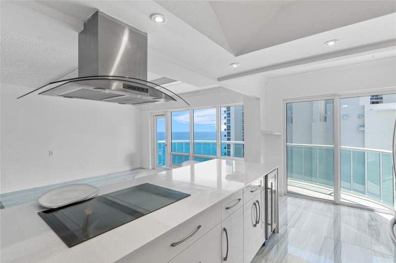 1 bedroom Condominium at 3400 Galt Ocean Drive #2008S, Southpoint Condo, Fort Lauderdale — photo 4