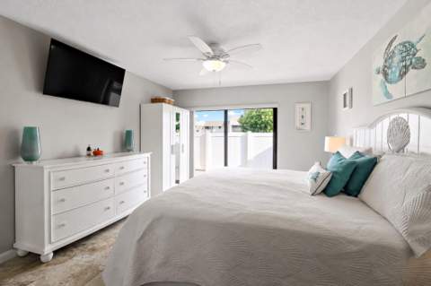 3209 S Lakeview Circle #8105, Hutchinson Island FL - photo 16 of 37