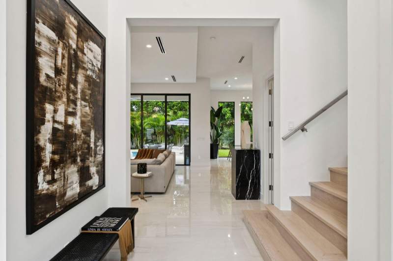 5 bedroom Single Family Residence at 289 NW 11th Street, Varsity Heights, Boca Raton — photo 5