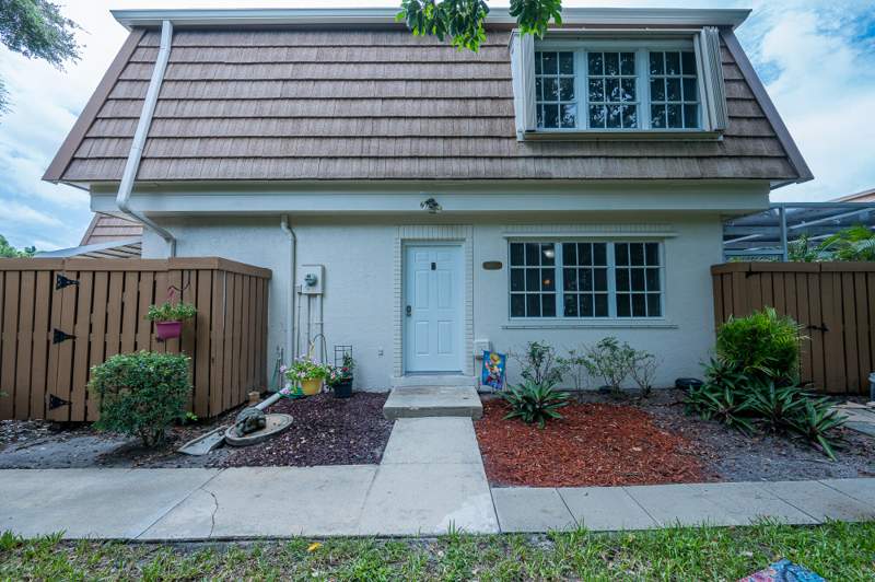 3 bedroom Townhouse at 4300 Hazel Avenue #D, Winchester Court, Palm Beach Gardens — photo 3