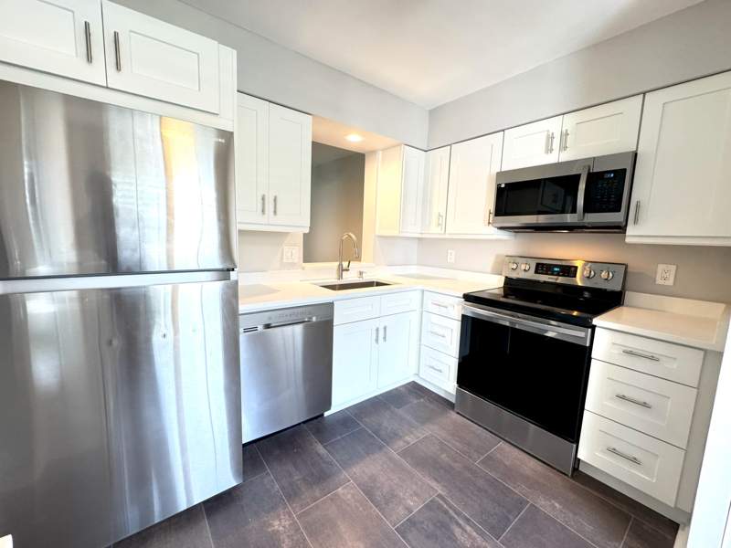 2 bedroom Condominium at 14701 Cumberland Drive, Villages Of Oriole Deauville Condo, Delray Beach — photo 3