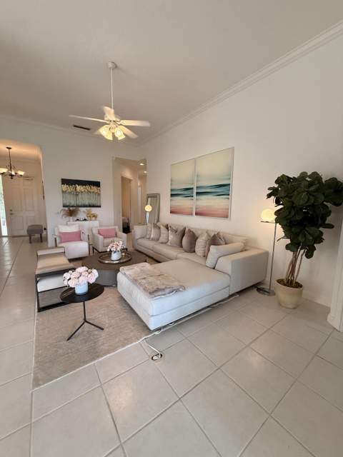 8095 Laborie Lane, Wellington FL - photo 9 of 38