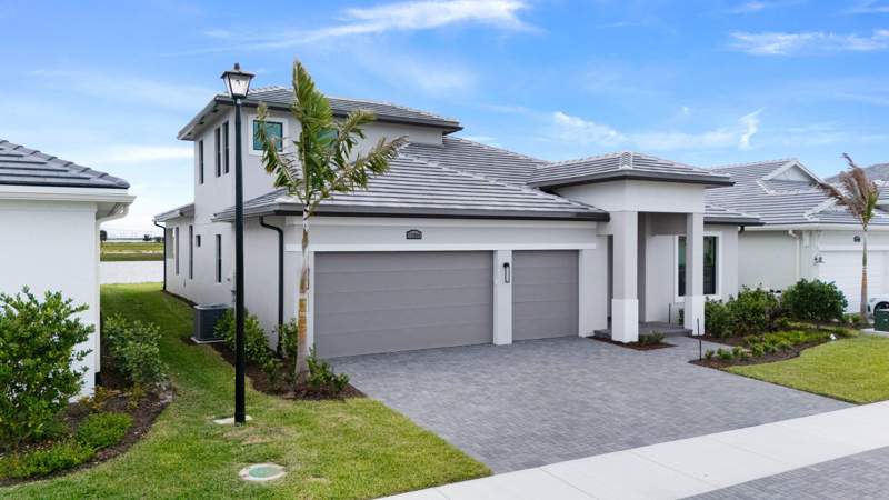 3 bedroom Single Family Residence at 12965 SW Leopold Way, Verano South Pud 1 - Pod D, Port St. Lucie — photo 2