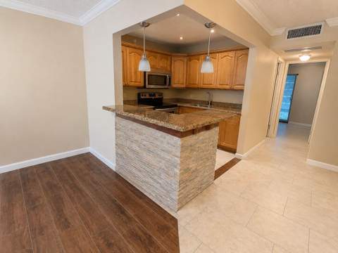 3100 Springdale Boulevard #308, Palm Springs FL - photo 6 of 27