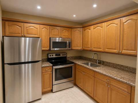 3100 Springdale Boulevard #308, Palm Springs FL - photo 10 of 27