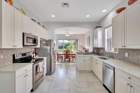 2305 Sailfish Cove Drive, West Palm Beach FL - photo 16 of 73