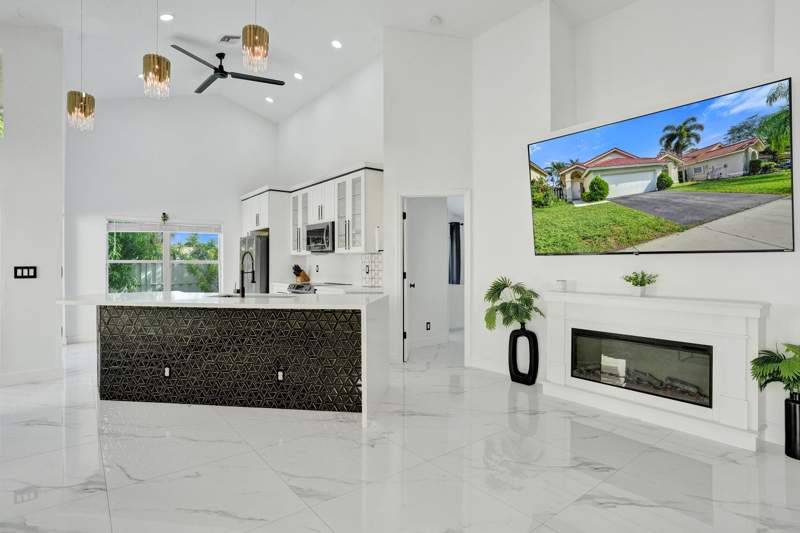 3 bedroom Single Family Residence at 6965 NW 29th Court, Holiday Springs East, Margate — photo 5