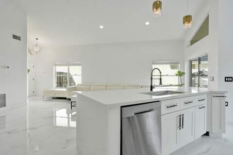 6965 NW 29th Court, Margate FL - photo 10 of 29