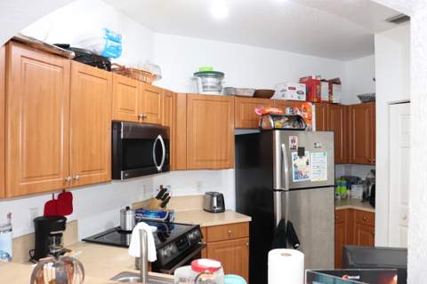 613 NW 21st Avenue, Pompano Beach FL - photo 10 of 18