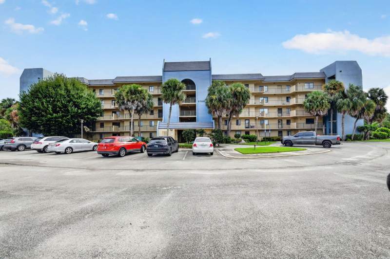 1 bedroom Condominium at 2786 Tennis Club Drive #407, Tcpb Condo, West Palm Beach — photo 2
